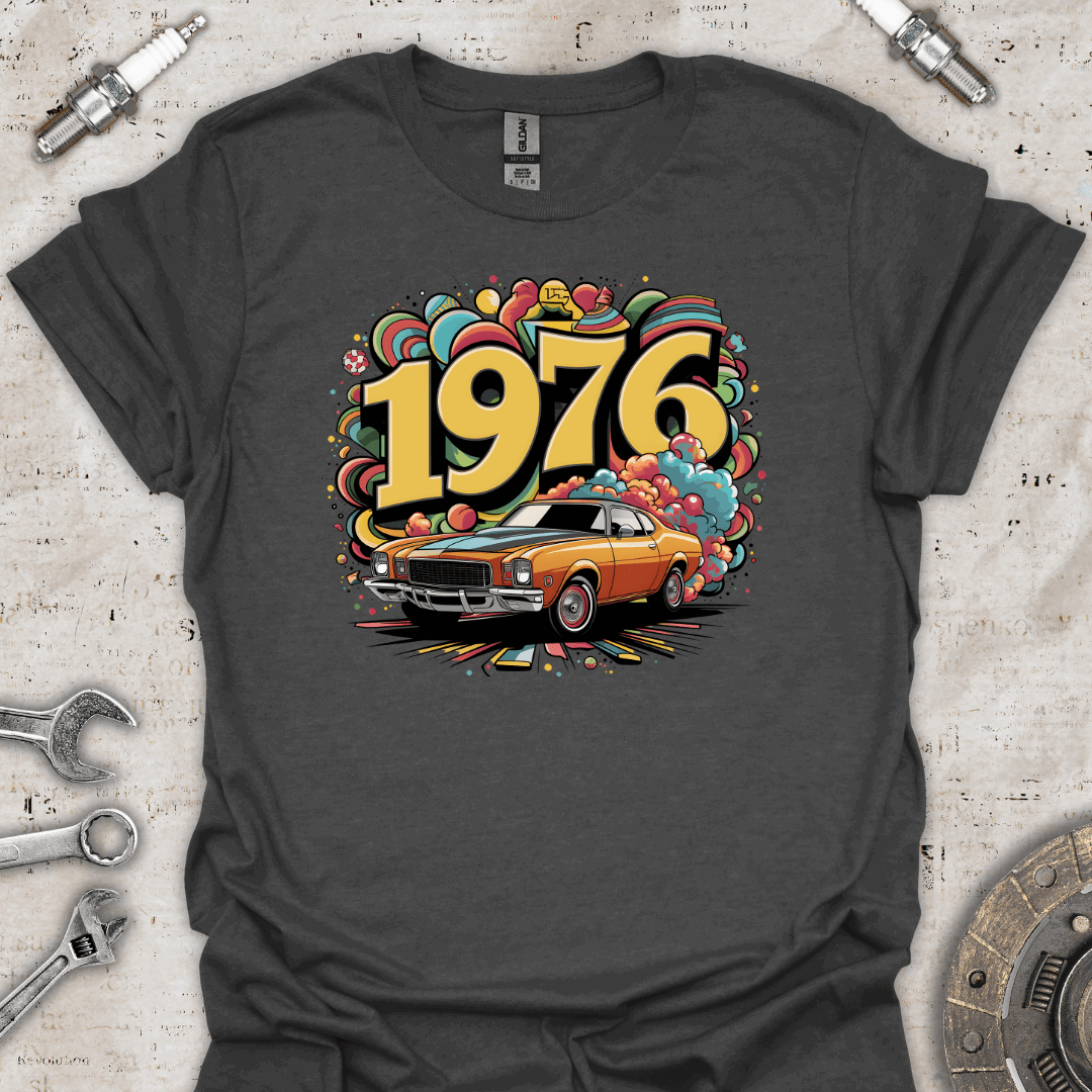 1976 Retro Classic Car T-Shirt - Car Threads