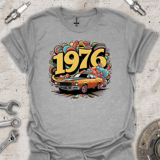 1976 Retro Classic Car T-Shirt - Car Threads